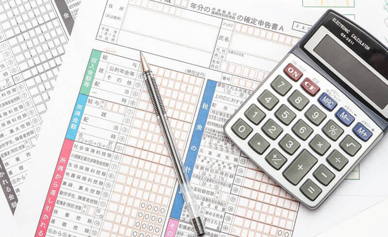 オンラインカジノ　税金は発生するのか？